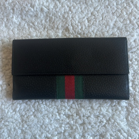 Gucci wallet. - Picture 4 of 6